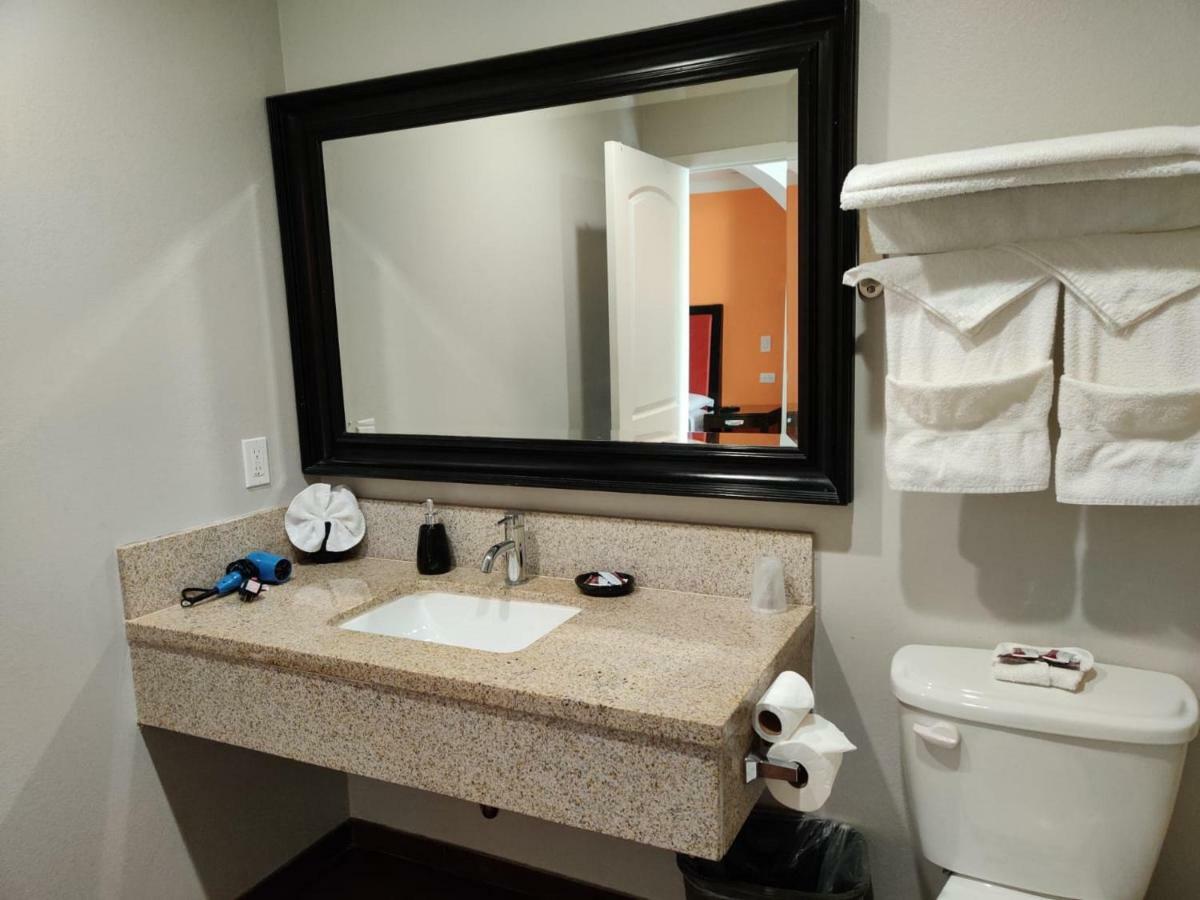 Lyfe Inn & Suites By Aga - Lax Airport Inglewood Eksteriør billede